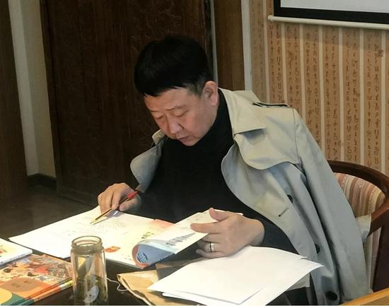 How do homebodies learn Chinese well? Special-grade teachers from experimental primary school of Beijing Normal University come to give advice.